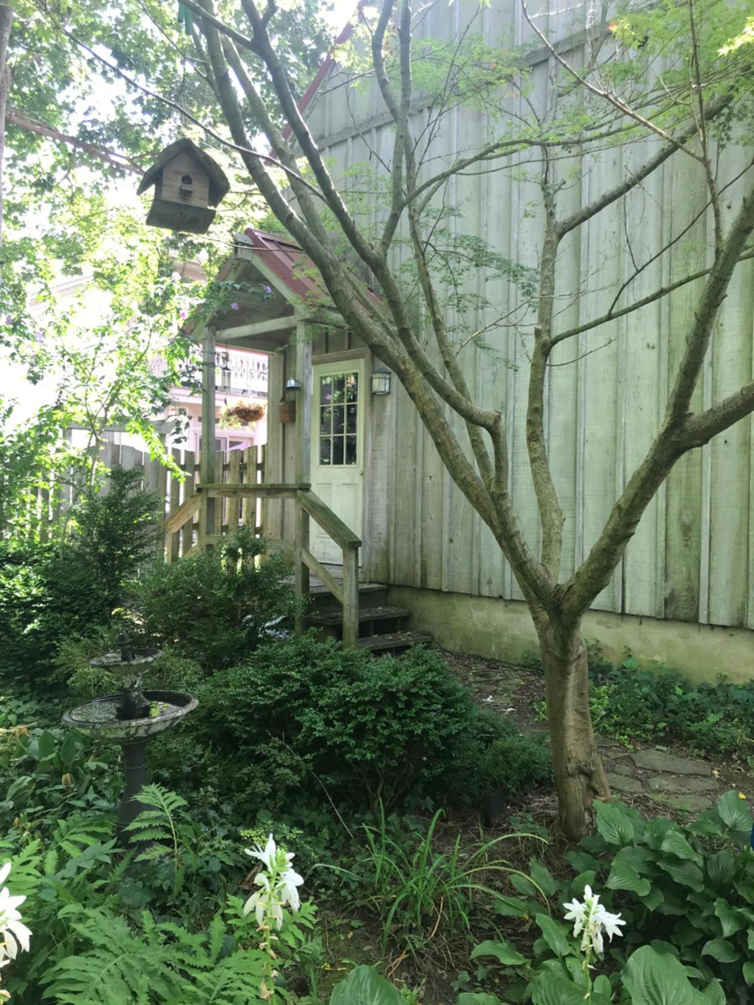 Carriage House Hideaway In Center Of Chestertown Exterior foto