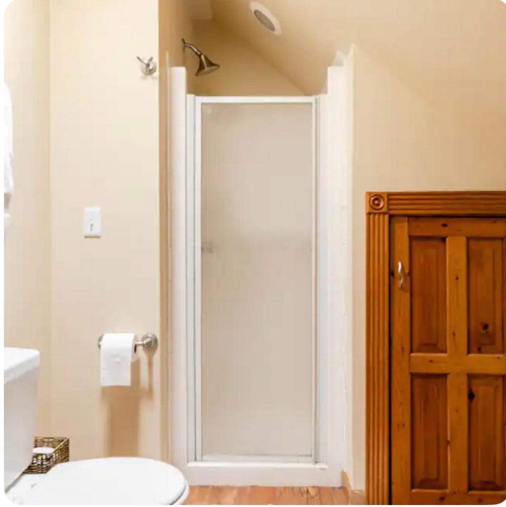 Carriage House Hideaway In Center Of Chestertown Exterior foto